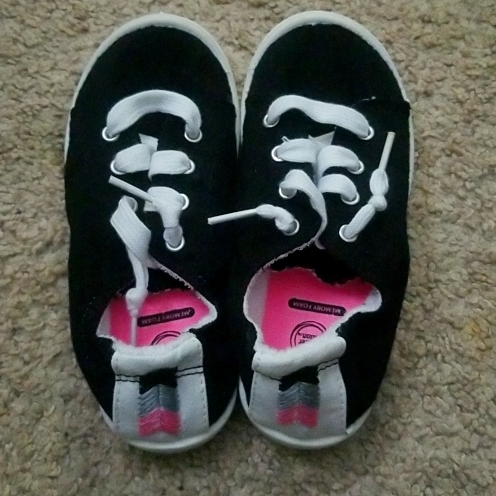 Girls slip on shoes